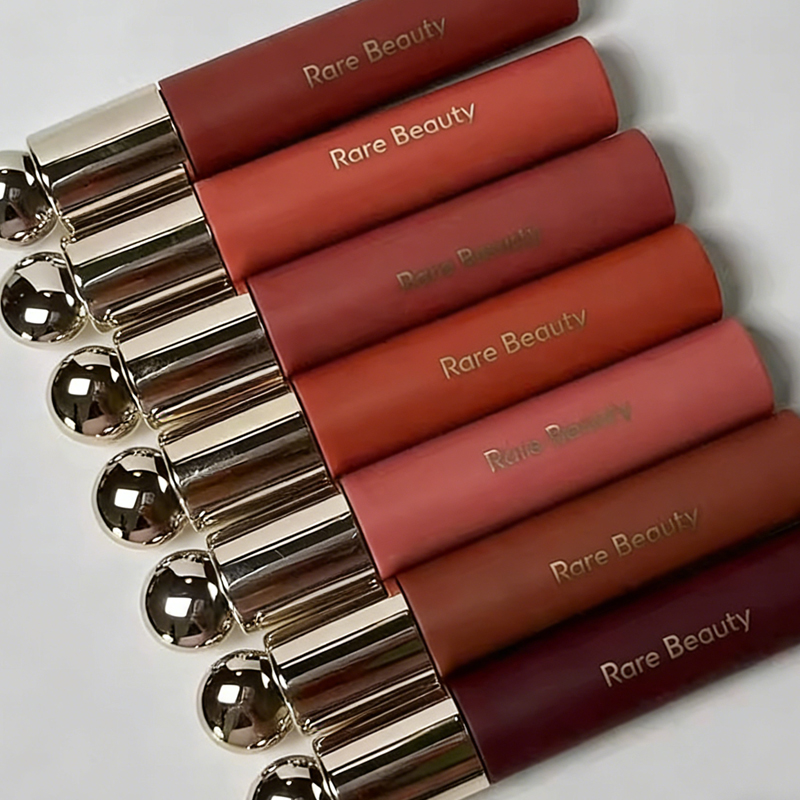 Rare Beauty 7 Renkli Yumuşak R - Rare Beauty Makeup Kit incelemesi ve fiyatı