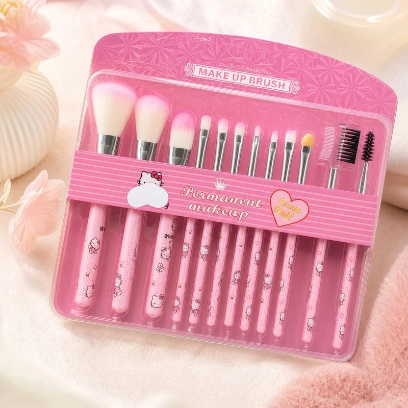 Hello Kitty 12 Parçalı Makyaj  - Beauty Queen Makeup incelemesi ve fiyatı
