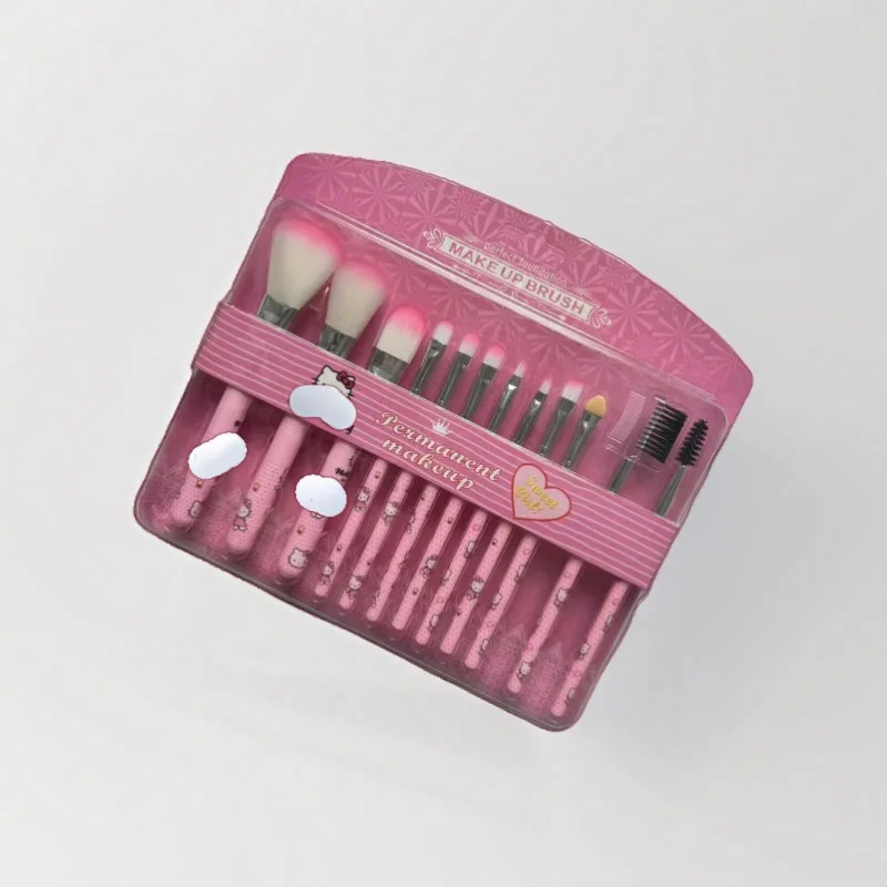 Hello Kitty 12 Parçalı Makyaj  - Beauty Queen Makeup incelemesi ve fiyatı