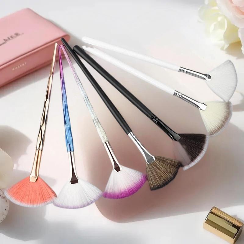 Büyük Düz Röfleli Allık Yelpaz - Beauty Queen Makeup incelemesi ve fiyatı