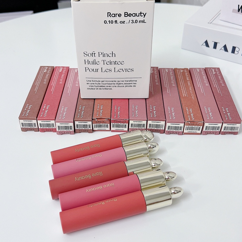 Rare Beauty Yeni Pürüzsüz Sıvı - Rare Beauty Makeup Kit incelemesi ve fiyatı